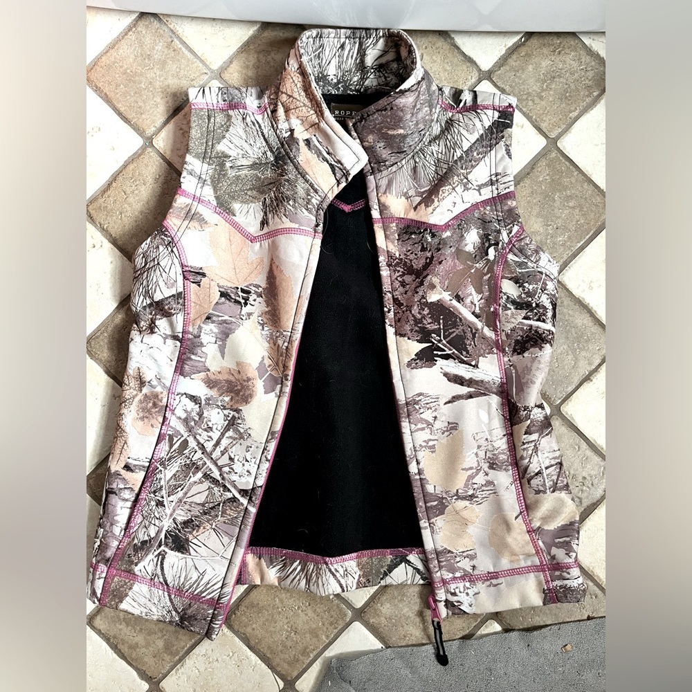 Roper vest